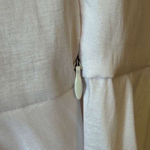 White Ruffled Blouse - Picture 4 of 7